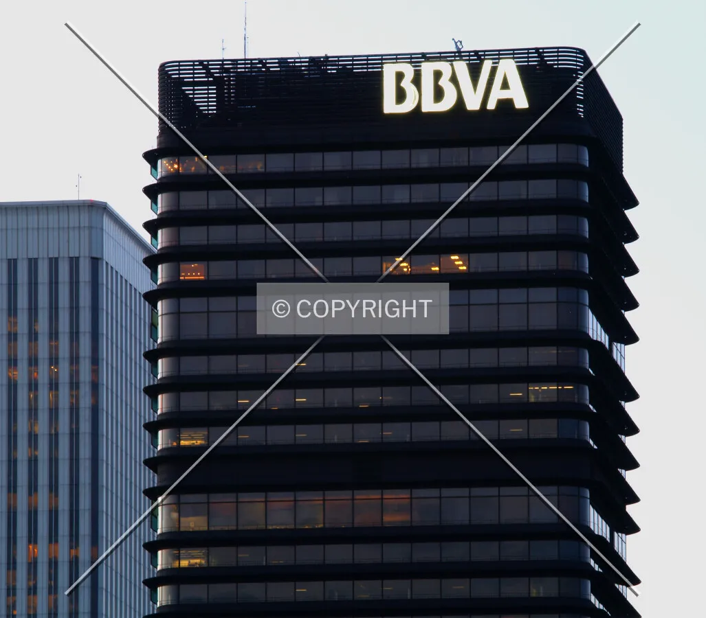 Top floors as seen from the southern side