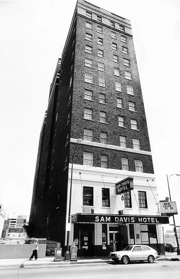 Photo 818-353-357