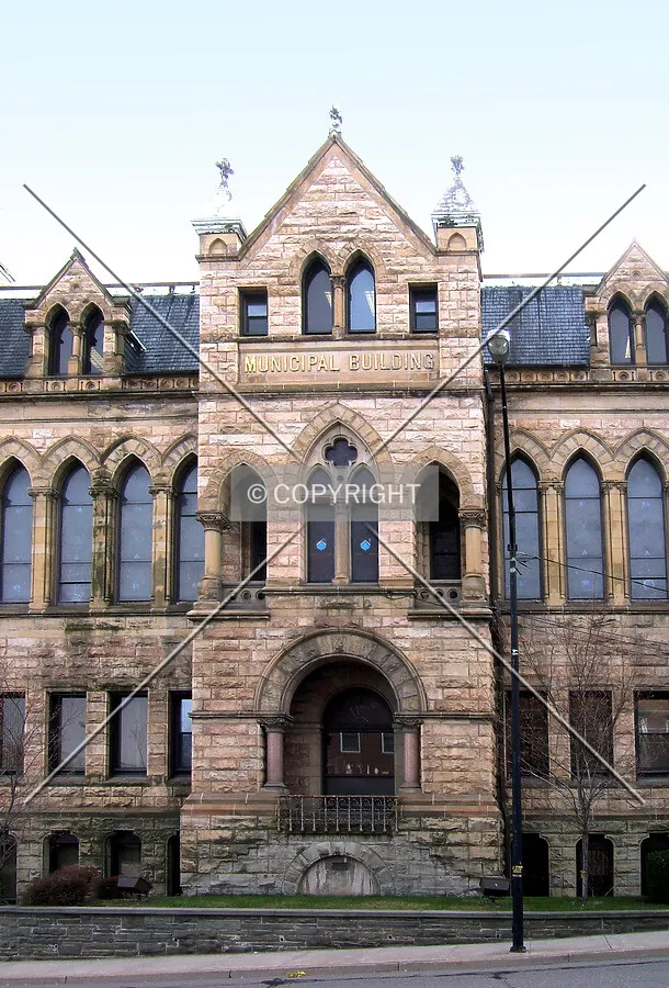 Entrance on Mulberry Street from the northeast