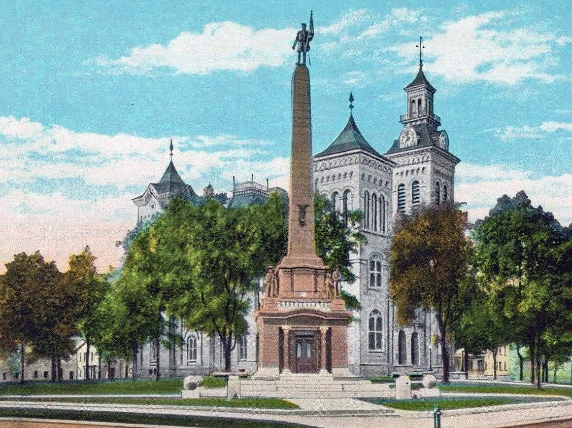 Vintage view from the north with the Soldiers and Sailors Monument