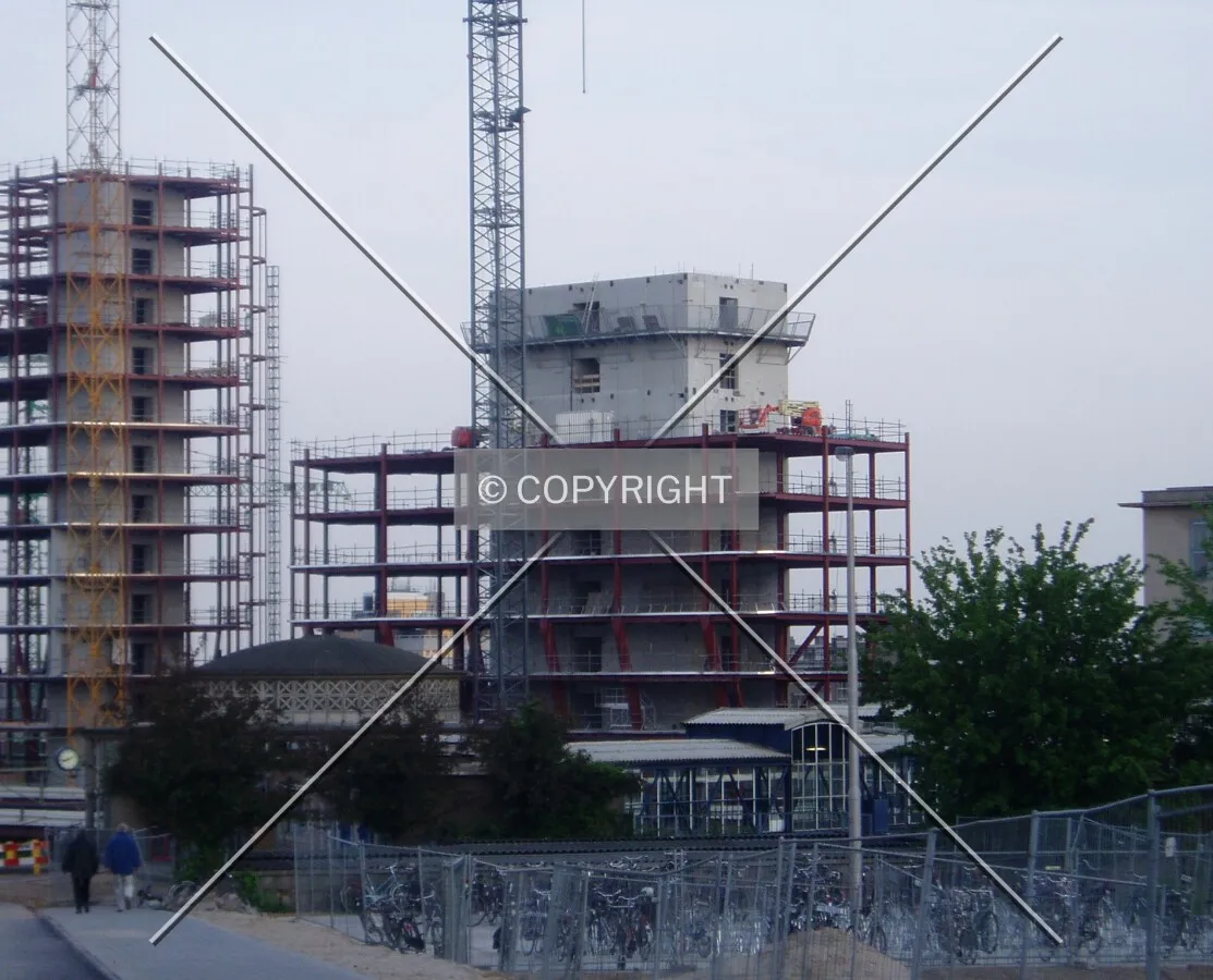 Intermediate construction stage, with Parktoren in the left background