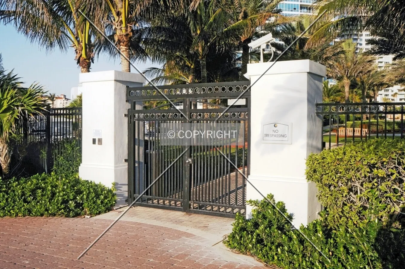 Continuum on South Beach, North Tower, Miami Beach, Florida, U.S.A.