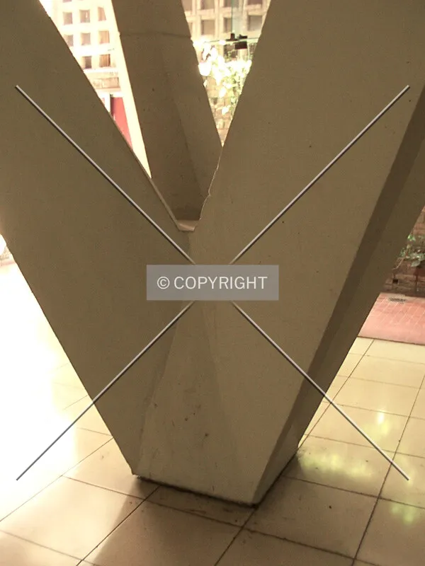 Base of a V-column