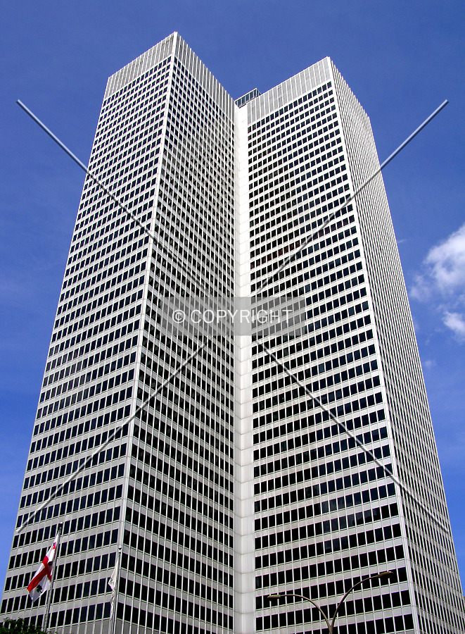 Looking up the southern side from across Boulevard René-Lévesque Ouest