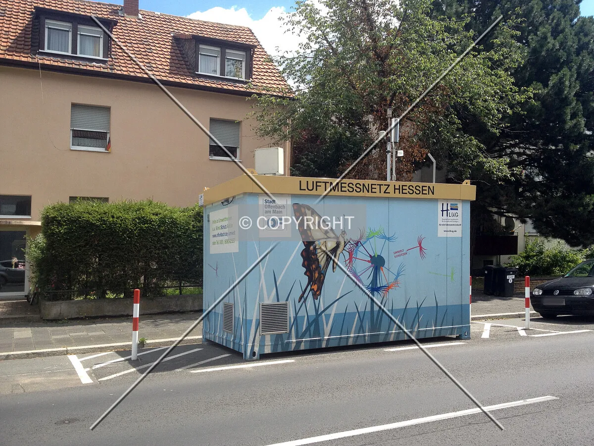Luftmessnetz Hessen - a container building in Germany measuring air quality