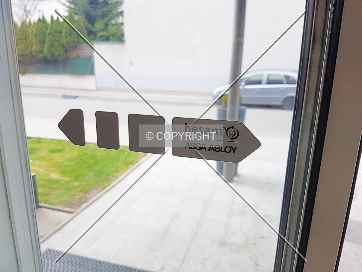 Automatic door by besam - ASSA ABLOY