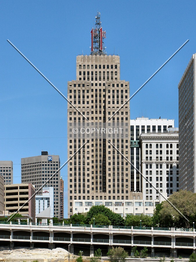 View to the north across the Mississippi River