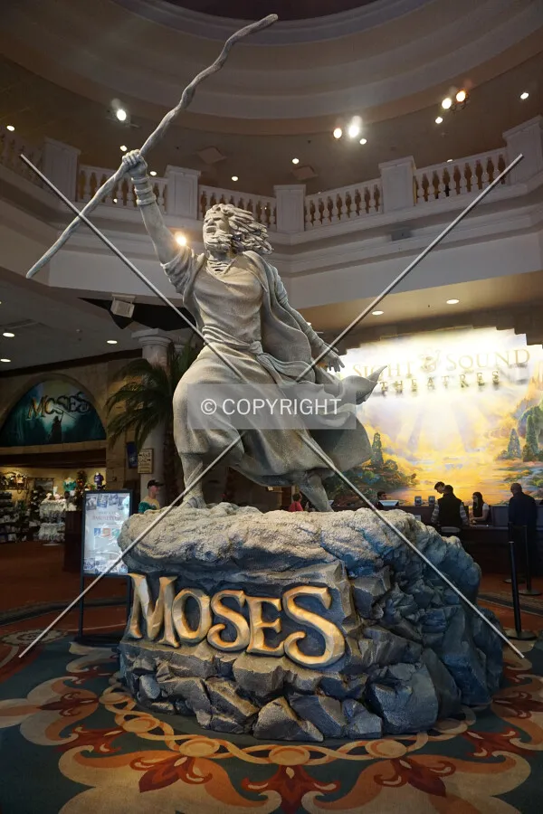 A statue of Moses inside the main entrance; October 22, 2016