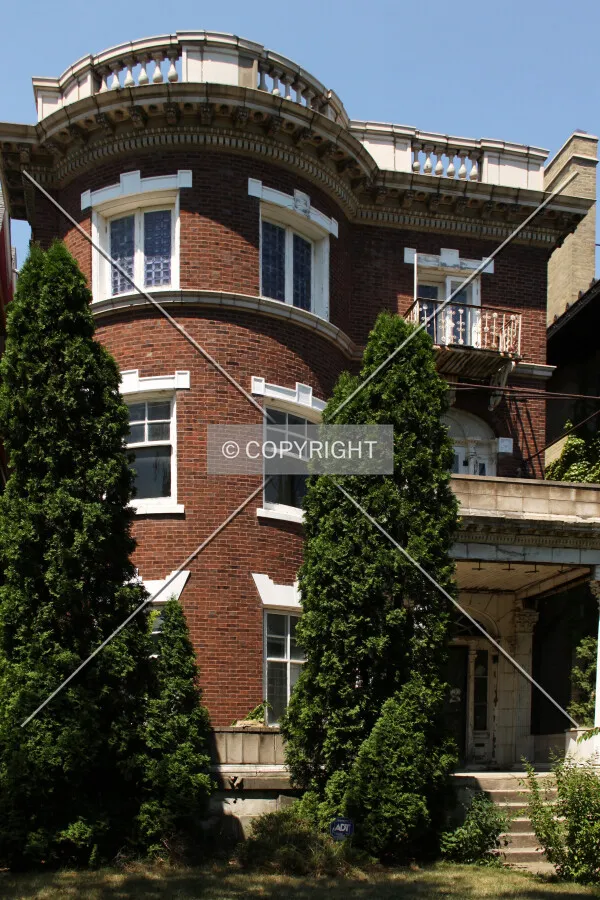 Photo 823-965-801