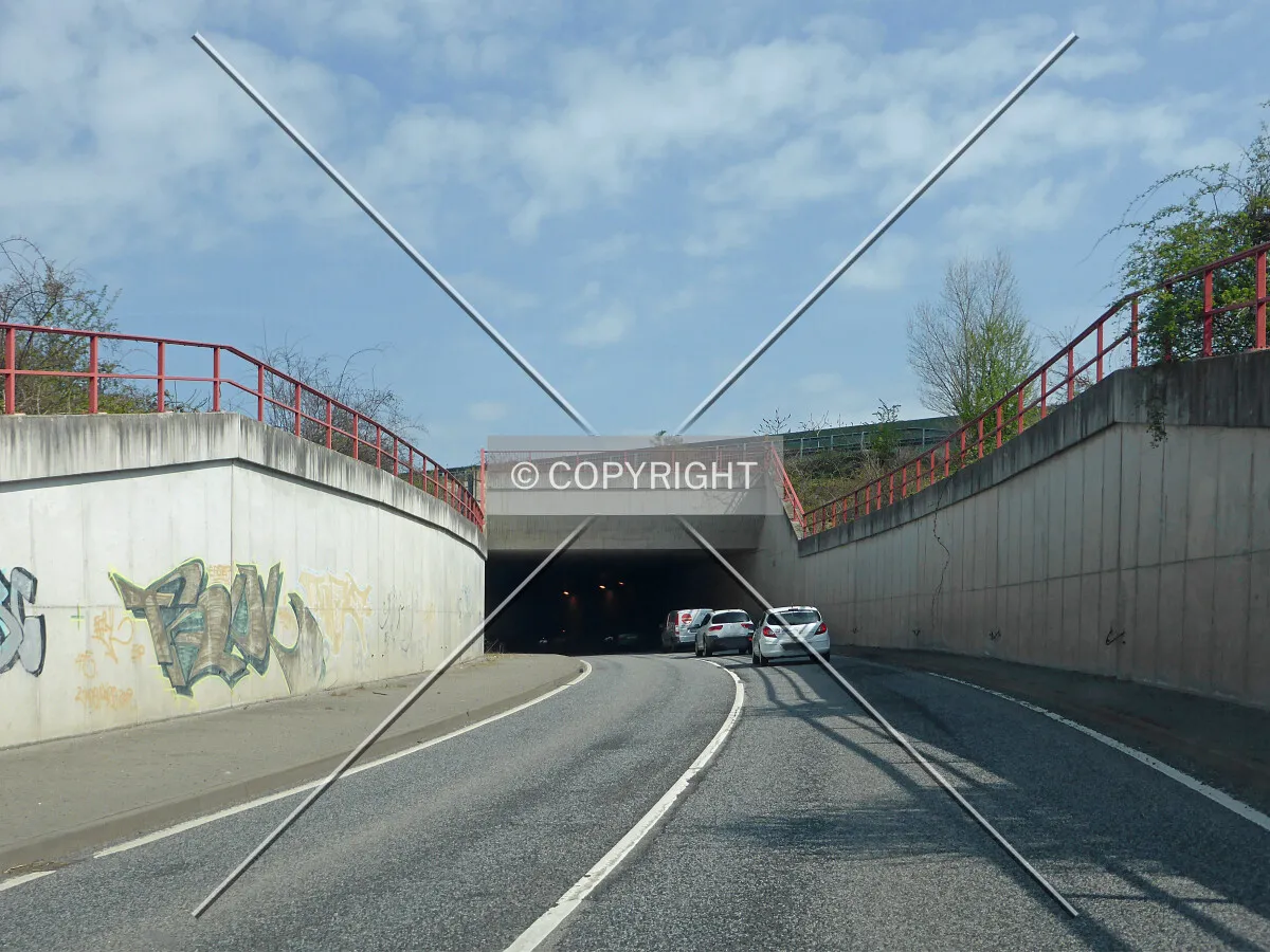 Photo 825-052-644