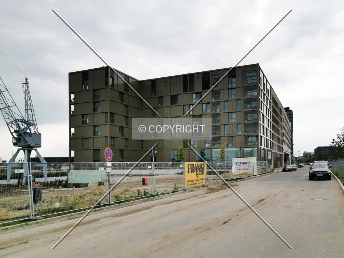 Photo 825-111-712