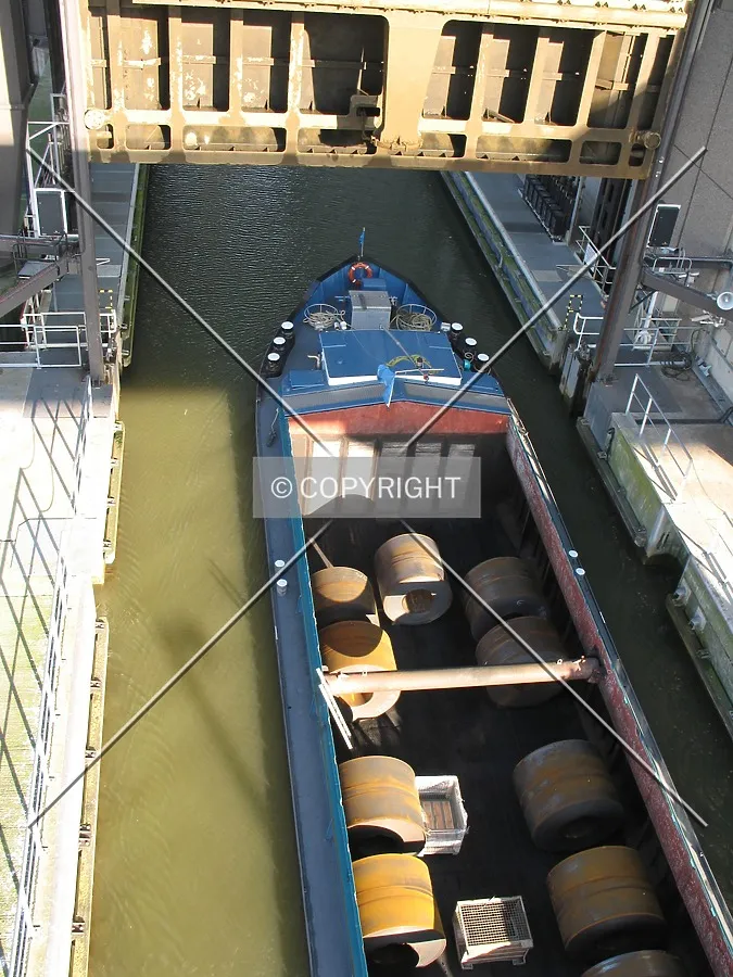 Ship entering the cage