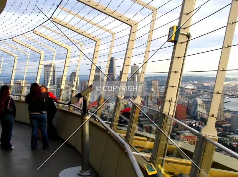 826-895-944
