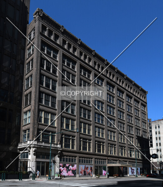 Photo 827-329-415