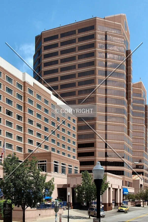 View to the east along RiverCenter Boulevard
