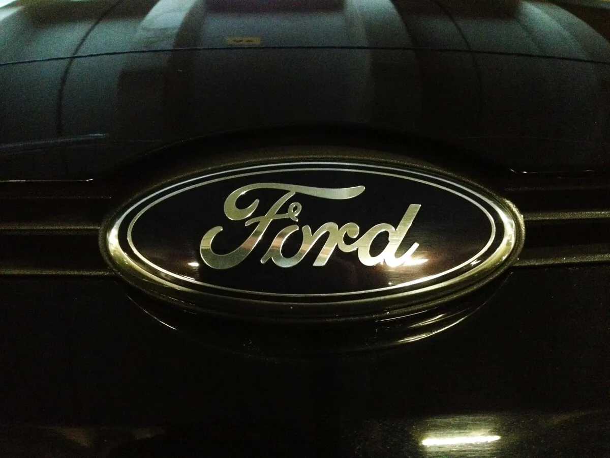 Photo 828-623-411