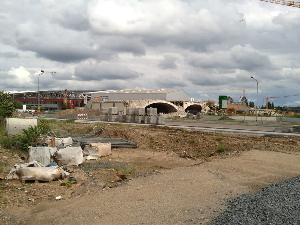 Photo 829-903-178