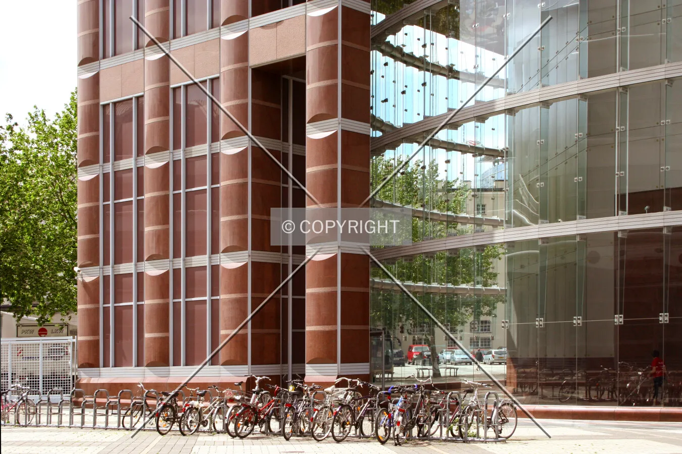 Corner of the base with a transparent section of the lobby
