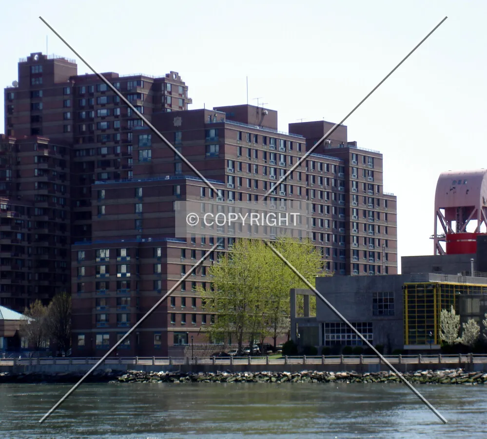 Looking eastward across the East River