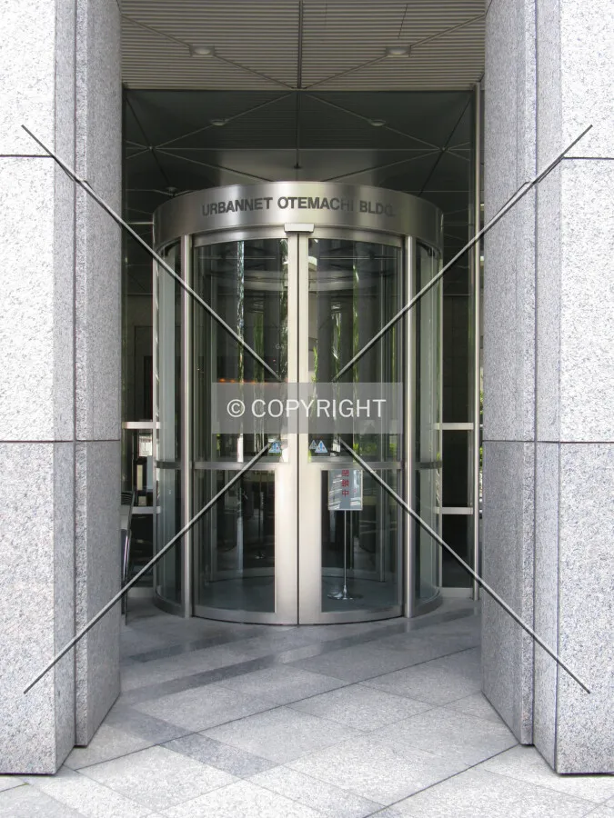 Entrance on the north side