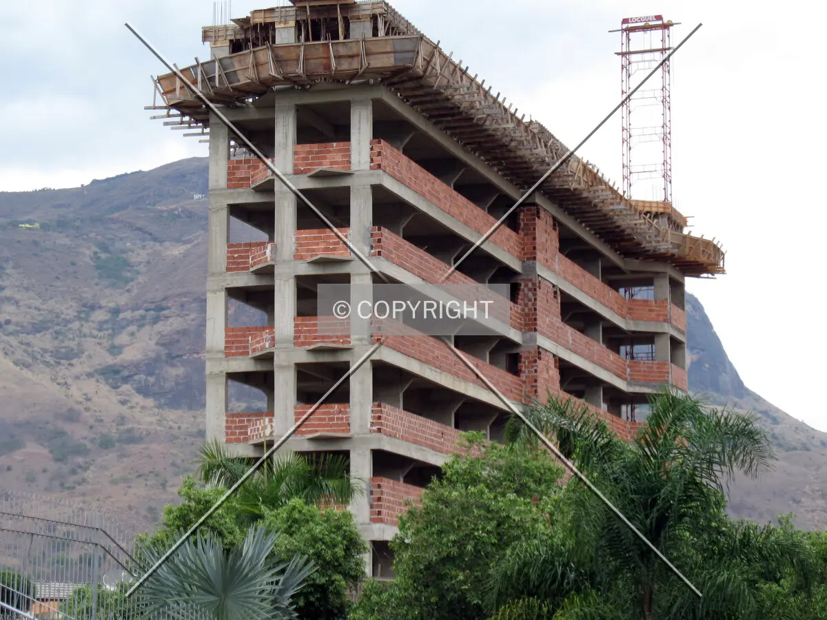 Top floors seen from Praça da Catedral