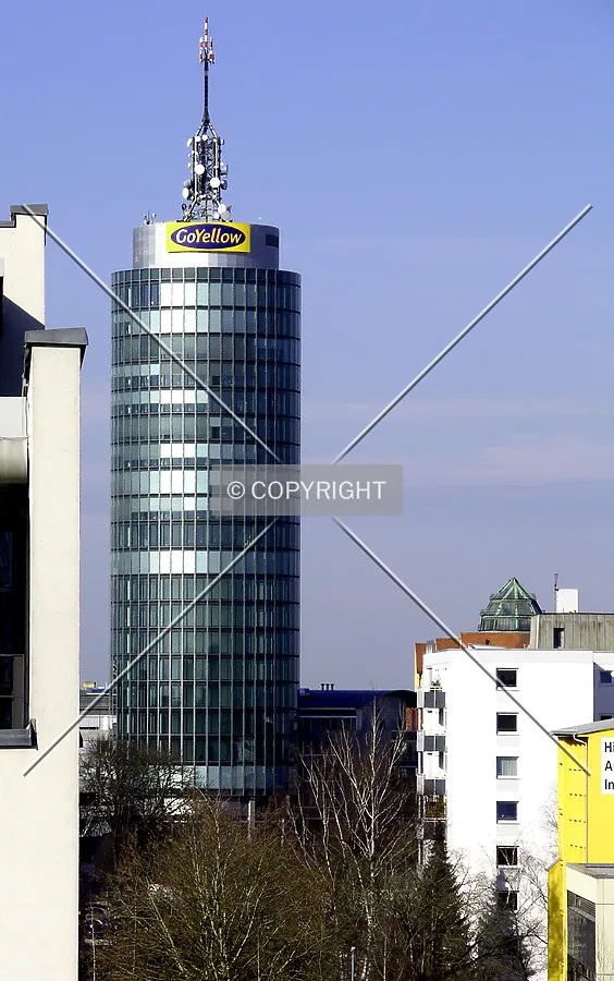 View from Landsbergerstraße to the east