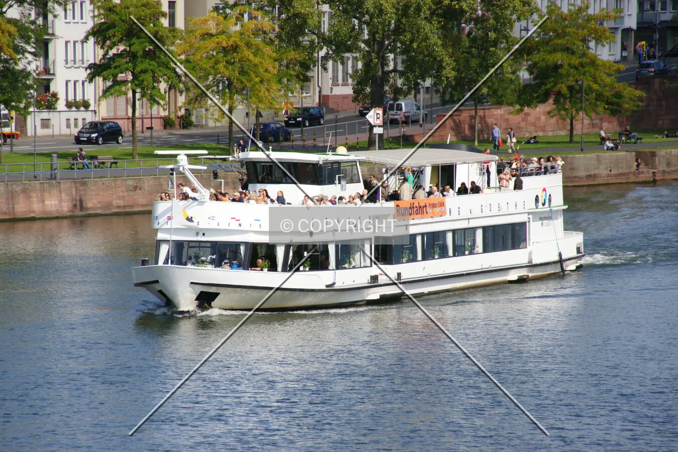 A roundtrip with a boat