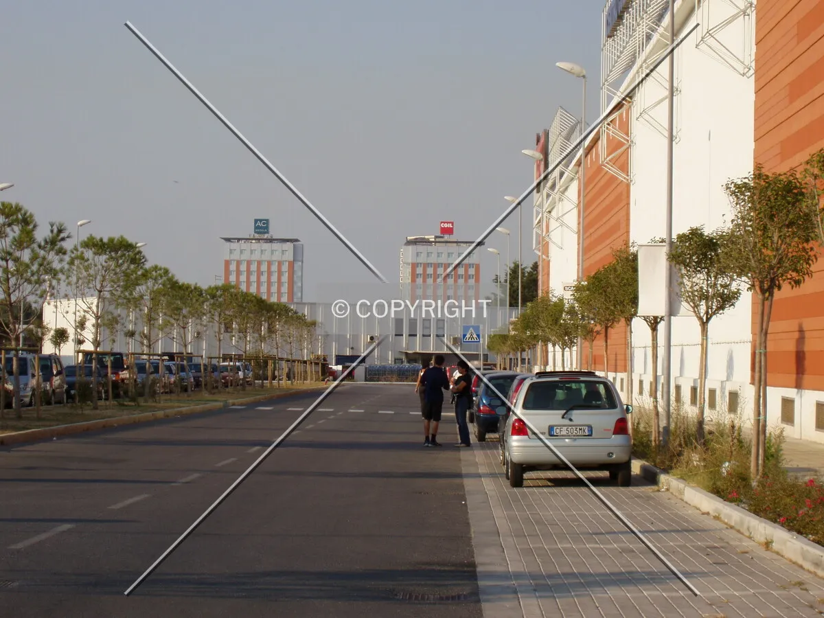 Long distance view from megastore area