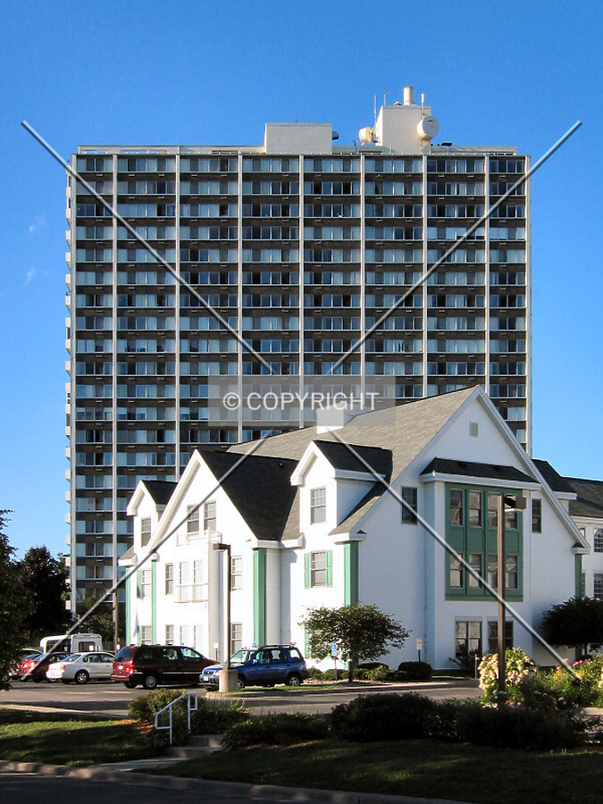 View to the north from Ford Parkway