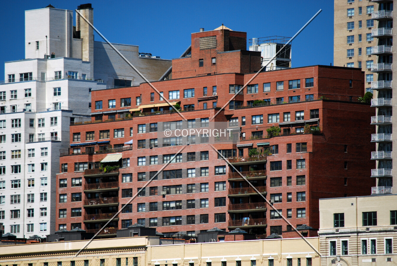 Top floors viewed from the southeast