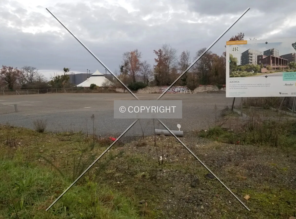 Photo 083-749-499
