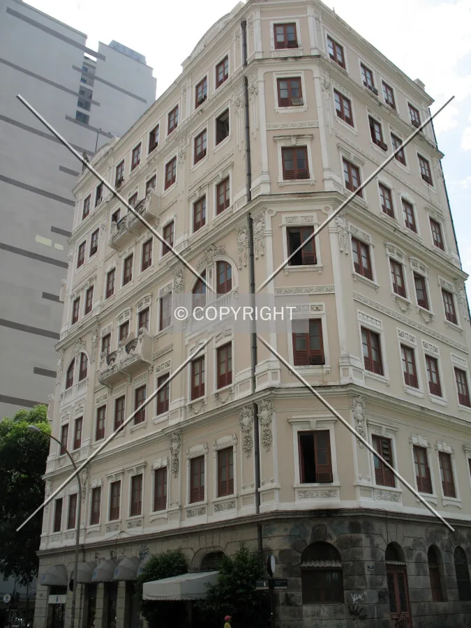 View from Silva Jardim Street