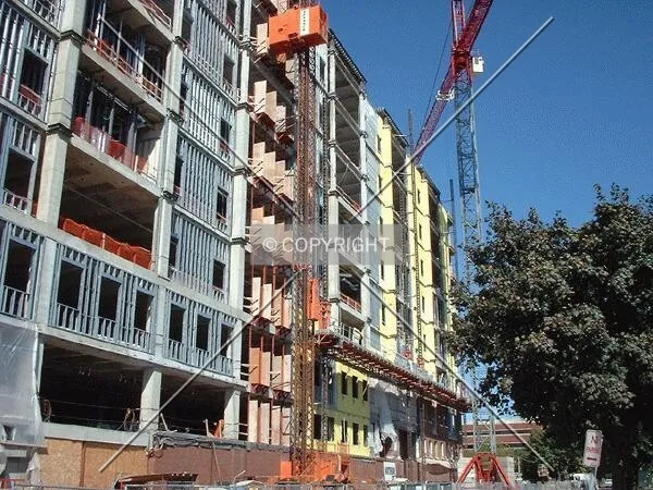 Construction along 10th Avenue