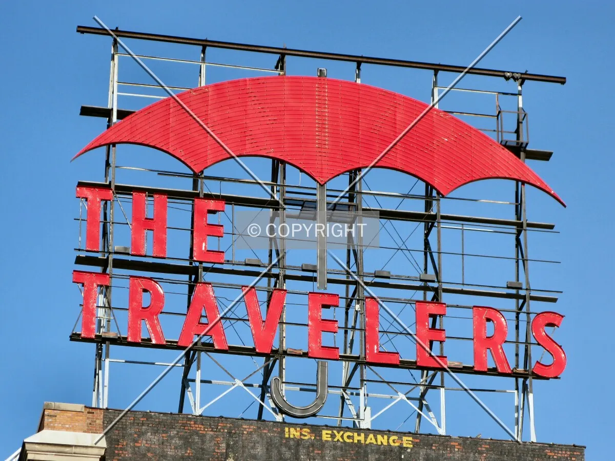Landmark Travelers neon sign facing east