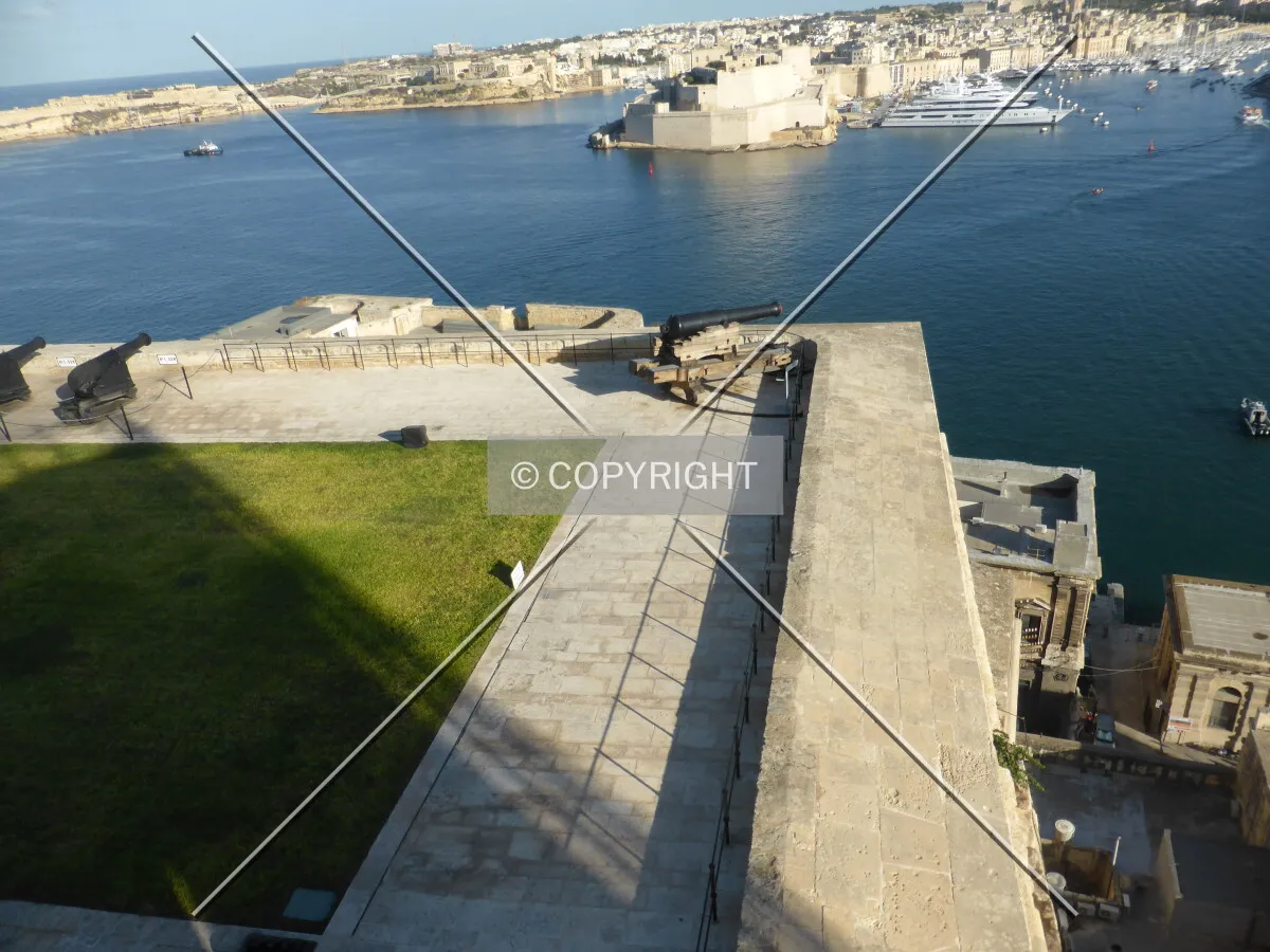 Photo 083-931-690