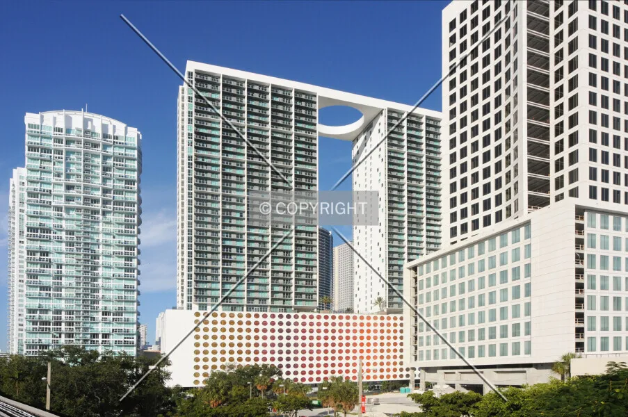 500 Brickell, West Tower