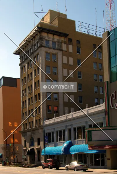 Photo 084-126-924