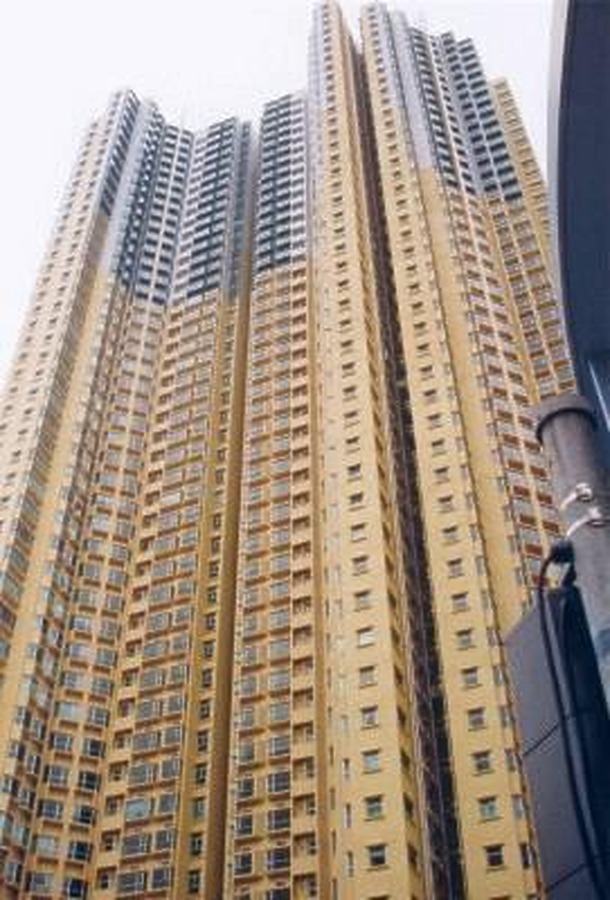 Near angle view from Lung Poon Street