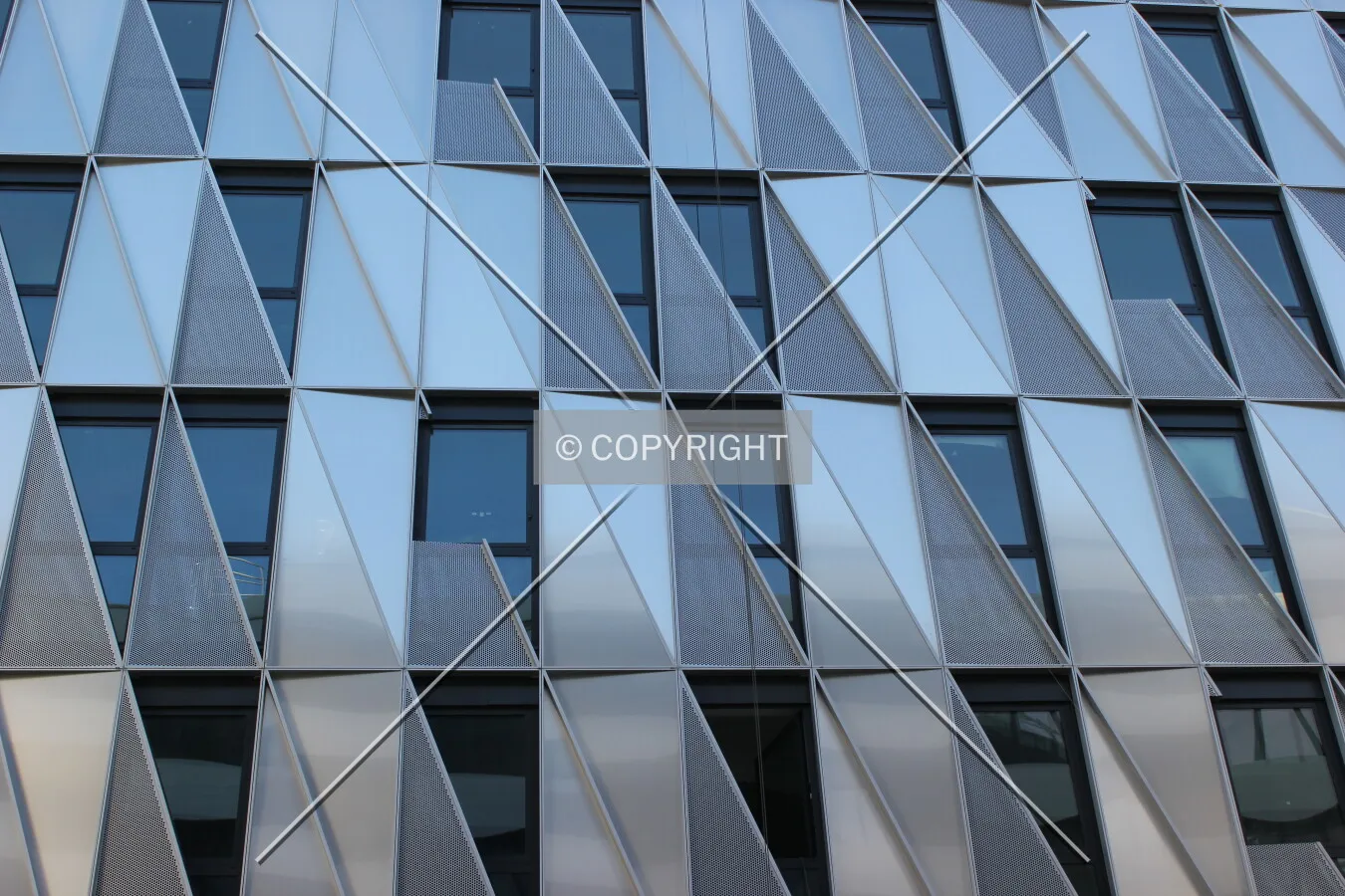 Photo 084-269-772