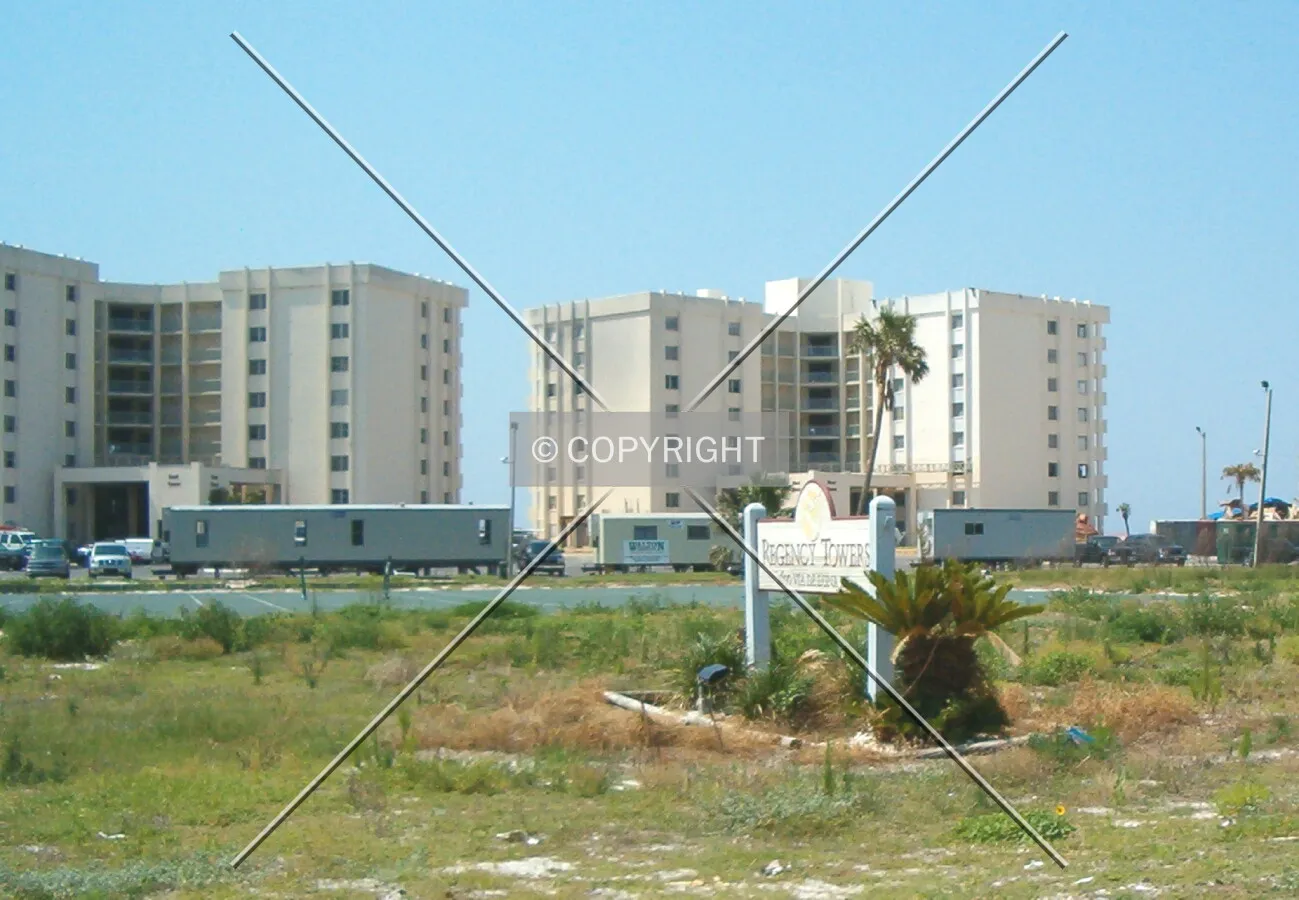 View from Via Du Luna Drive
