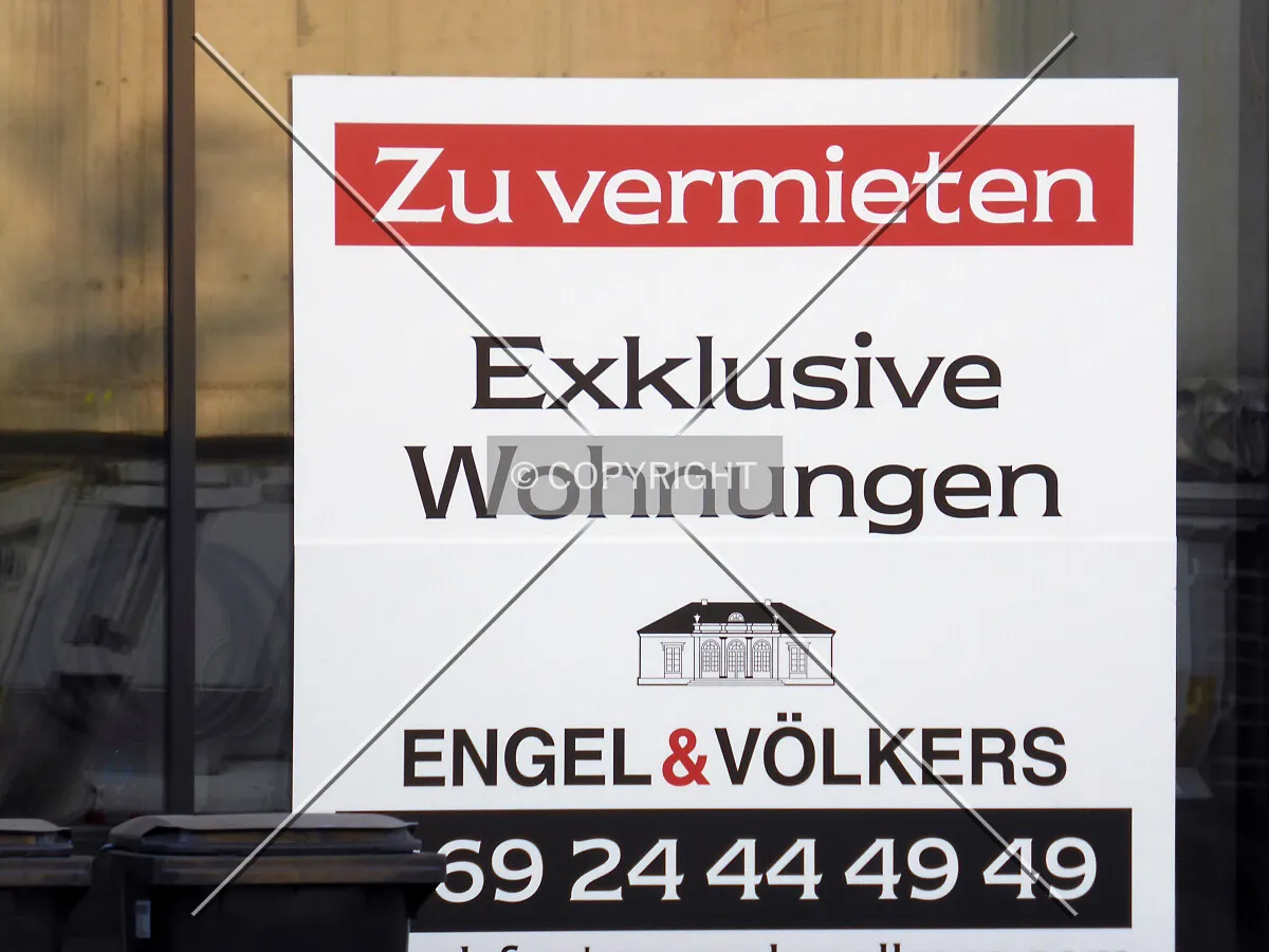 Engel&Völkers sign: Zu vermieten - Exklusive Wohnungen (To let - exclusive apartments)