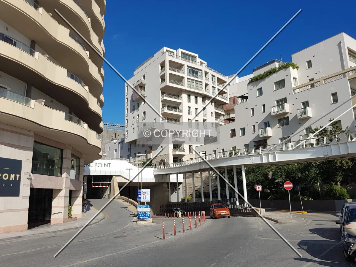 Photo 084-431-783