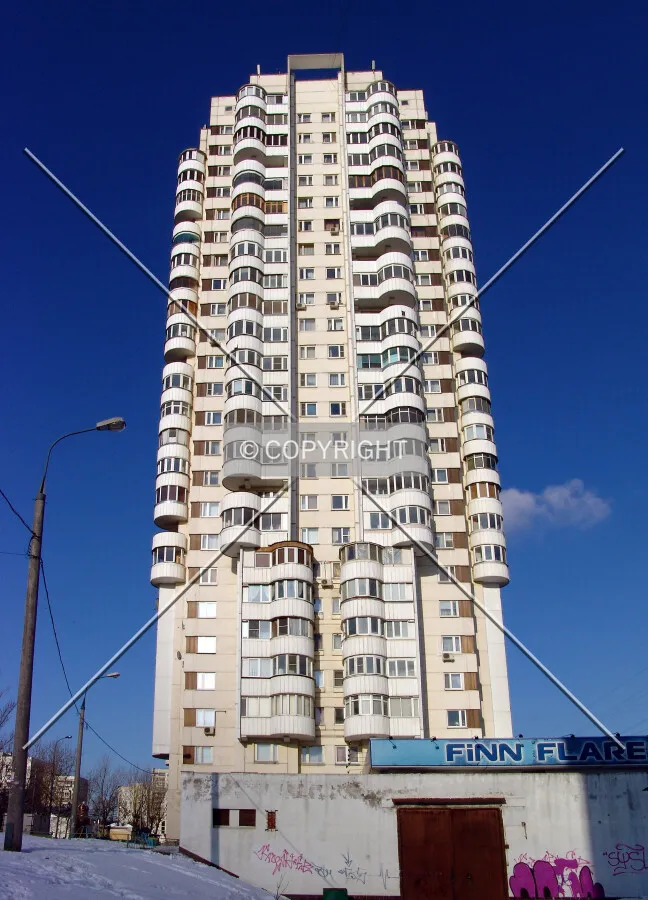 Looking up the eastern side