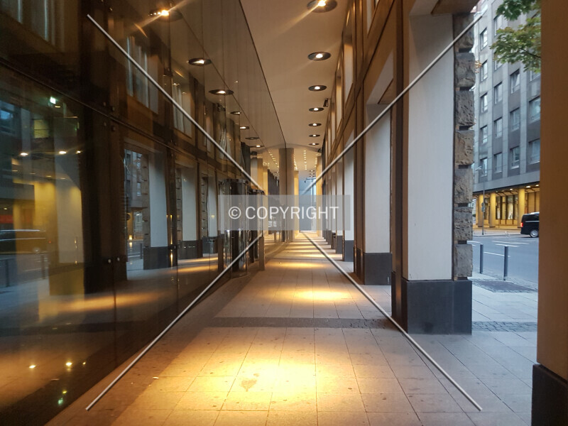 Photo 084-492-566