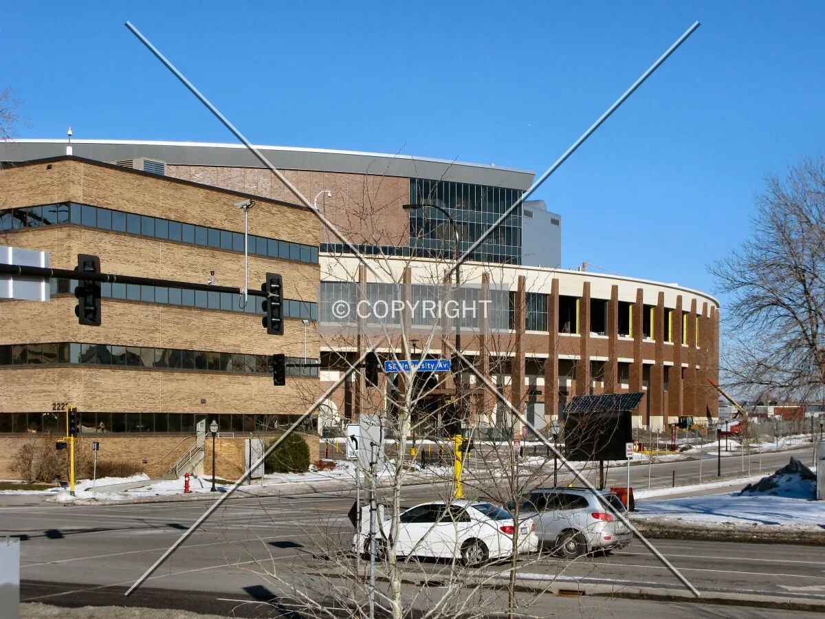 View to the north across University Avenue SE