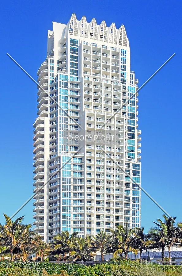 Continuum on South Beach, North Tower