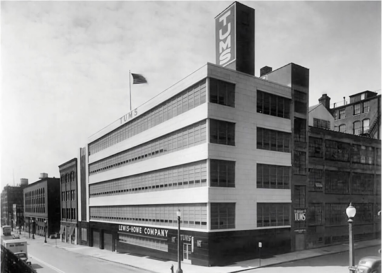 Vintage view; 1945