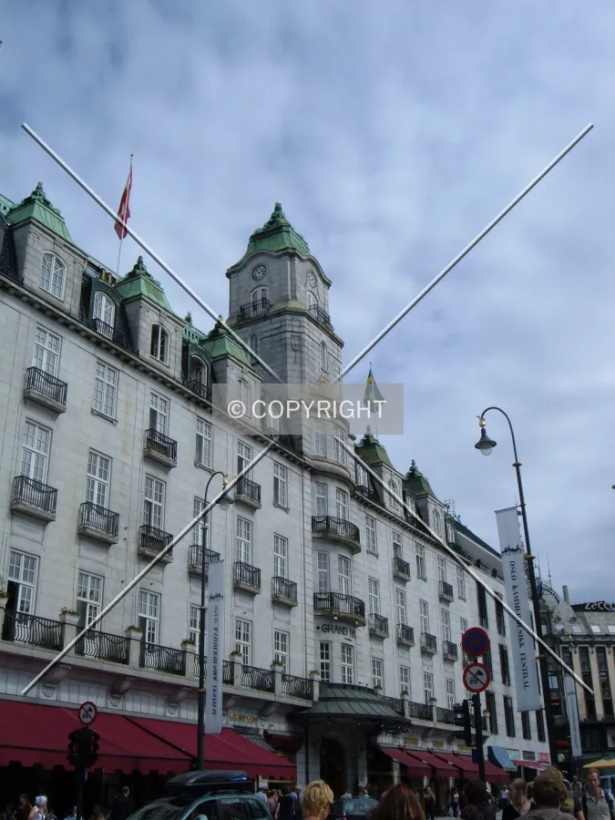 View to the east from Karl Johans gate
