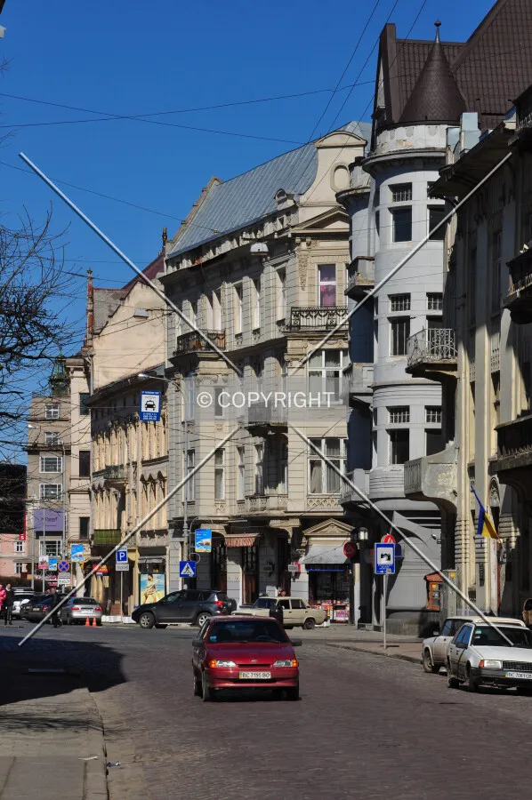Looking along Shevchenko Avenue