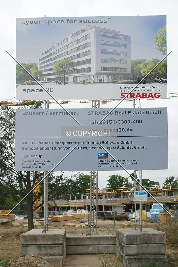 Space 20 - Construction sign as of May 2011